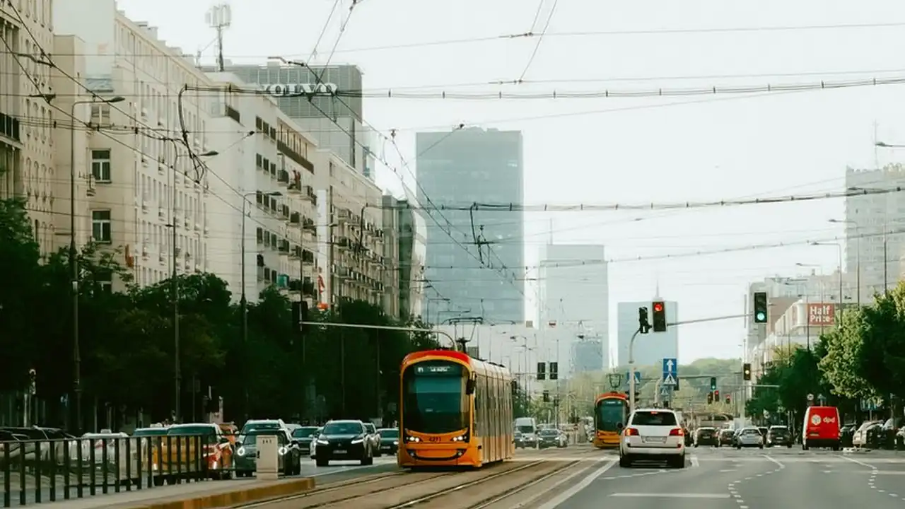 老师撩起胸把我的蹭来蹭去车